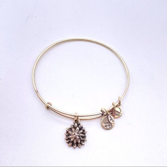 Alex and Ani Waterlily bangle bracelet charm - Picture 3 of 5